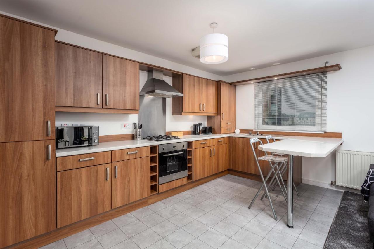 Walker Suite No73 - Donnini Apartments Килмарнок Экстерьер фото